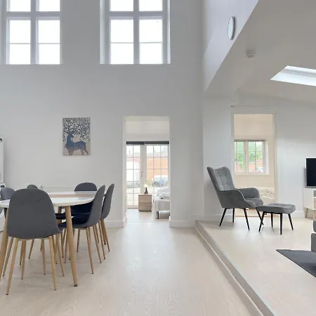 Spacious Modern 3 Bedroom With Balcony Located In The Charming Harbour City, Gilleleje,