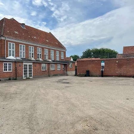 Spacious Modern 3 Bedroom With Balcony Located In The Charming Harbour City, Gilleleje,